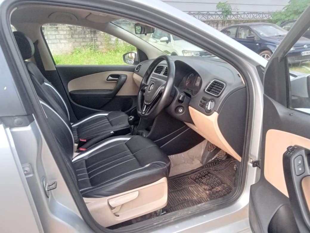 Volkswagen Polo(2014-2015) Highline 1.2l P